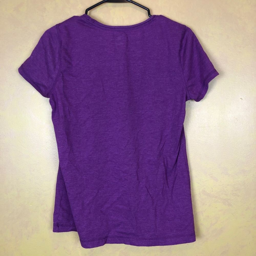 Woman’s blouse, size medium - Picture 6 of 8